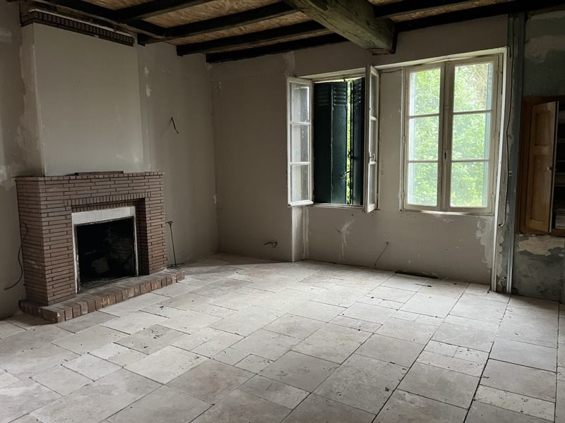 Vente Maison SOUMERAS - 4 pièces -107 m² - (17130)
