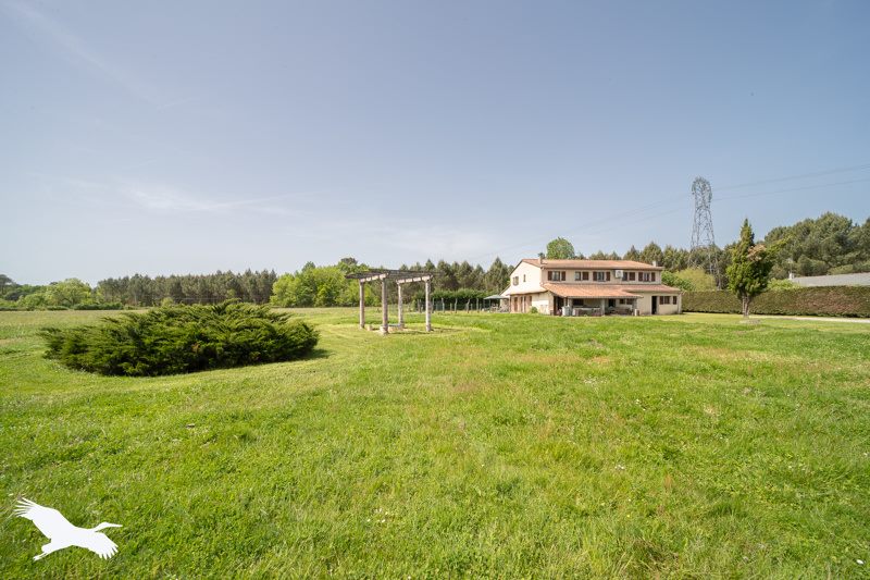 Vente Maison BUSSAC FORET - 10 pièces -309 m² - (17210)