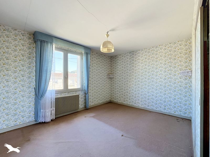 Vente Maison Montendre - 6 pièces -157 m² - (17130)
