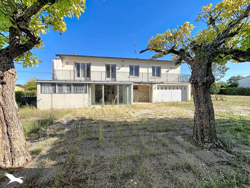Vente Maison Montendre - 6 pièces -157 m² - (17130)