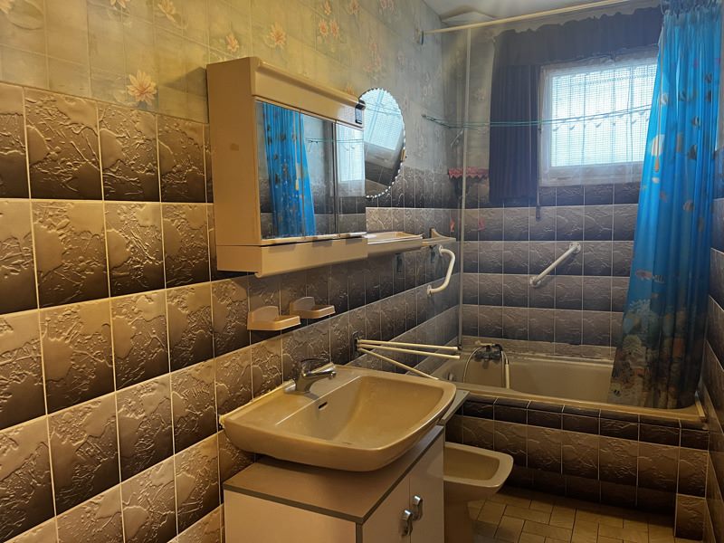 Vente Maison MONTENDRE - 6 pièces -157 m² - (17130)