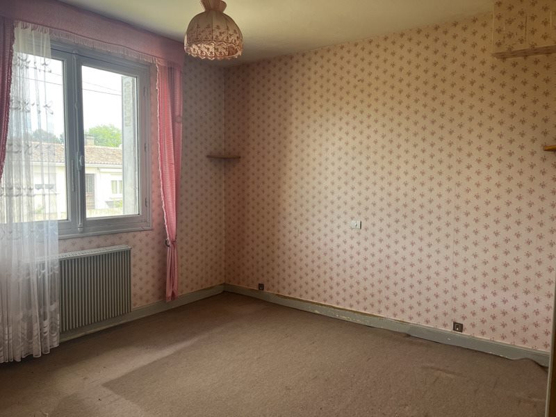 Vente Maison MONTENDRE - 6 pièces -157 m² - (17130)
