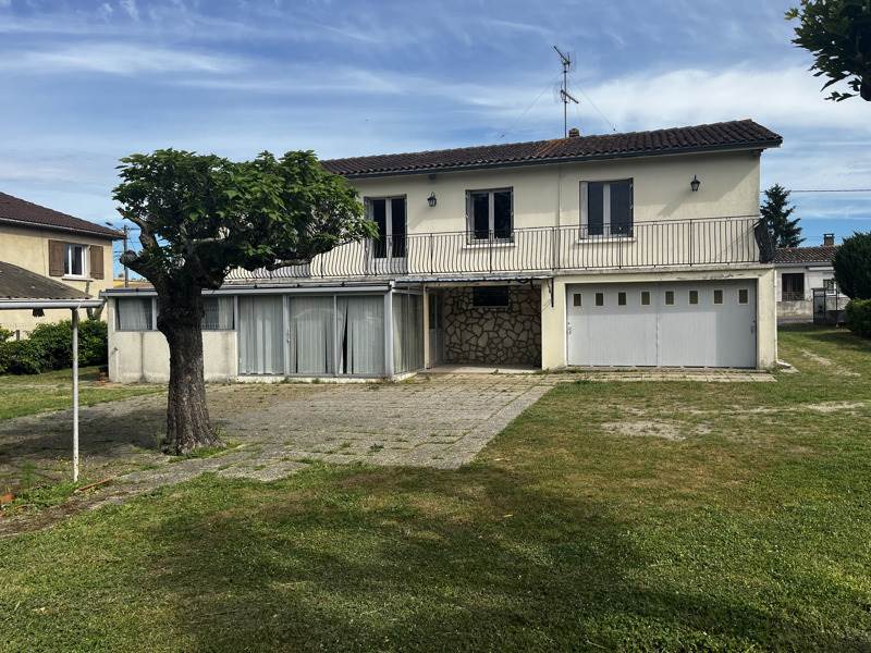 Vente Maison MONTENDRE - 6 pièces -157 m² - (17130)