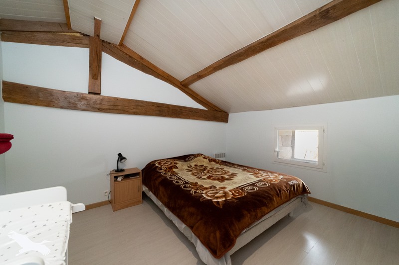 Vente Maison LE PIN - 6 pièces -166 m² - (17210)