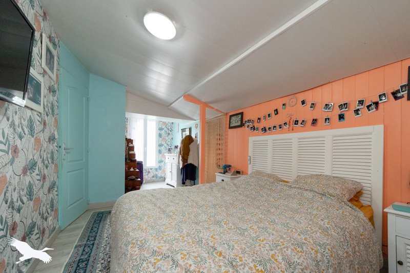 Vente Maison LE PIN - 6 pièces -166 m² - (17210)