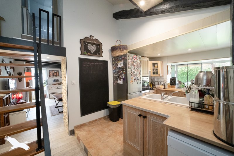 Vente Maison LE PIN - 6 pièces -166 m² - (17210)