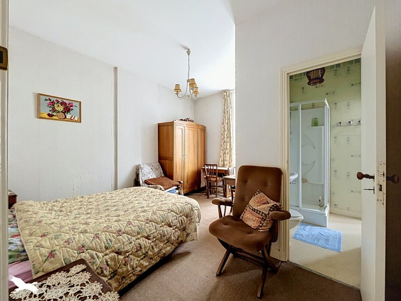 Vente Maison MONTENDRE - 5 pièces -132 m² - (17130)