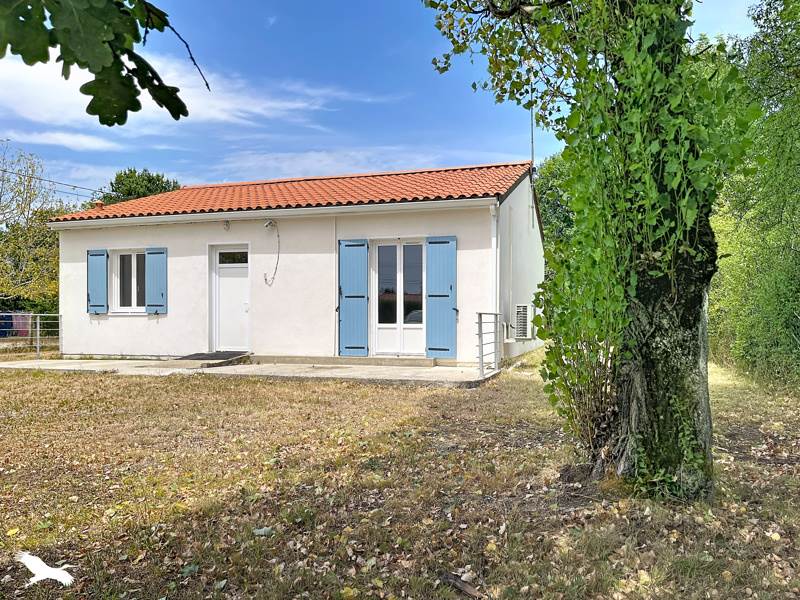 Vente Maison MONTENDRE - 4 pièces -75 m² - (17130)