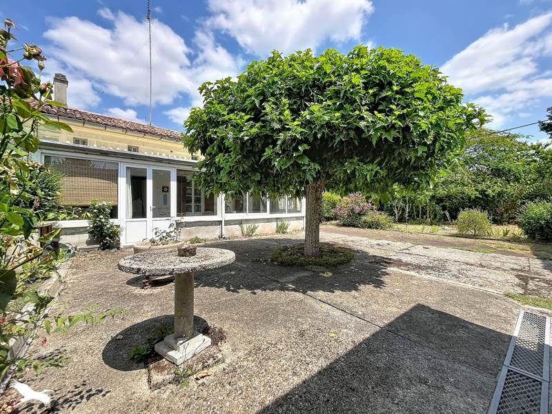 Vente Maison POUILLAC - 5 pièces -107 m² - (17210)