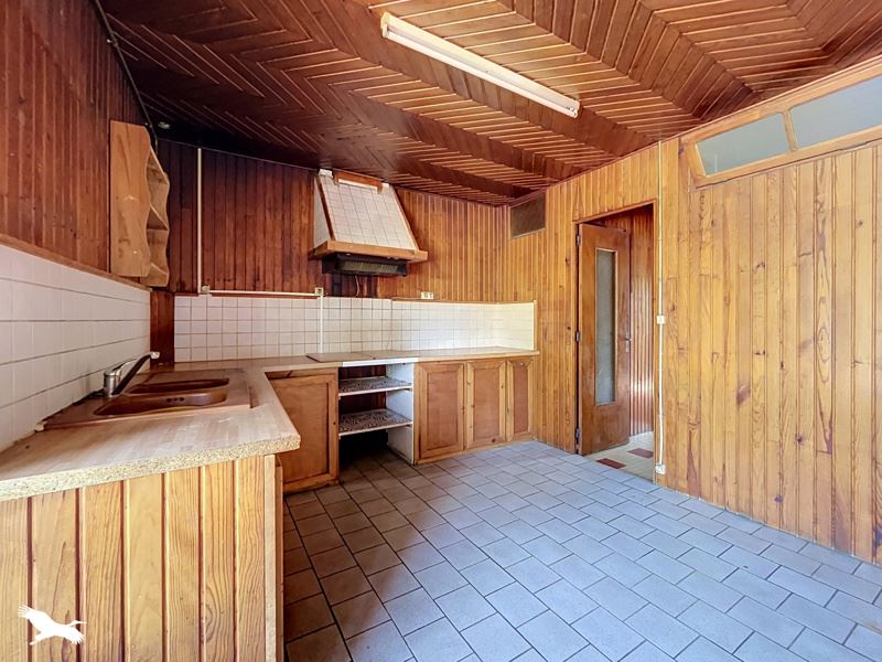 Vente Maison CHEPNIERS - 7 pièces -120 m² - (17210)