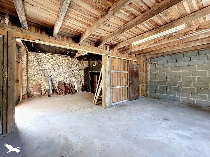 Vente Maison CHEPNIERS - 7 pièces -120 m² - (17210)