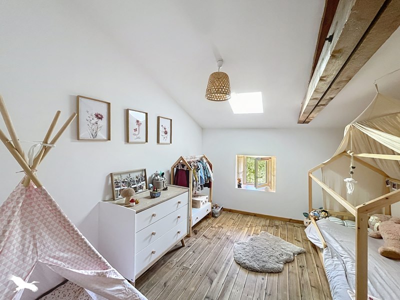 Vente Maison Rouffignac - 4 pièces -181 m² - (17130)