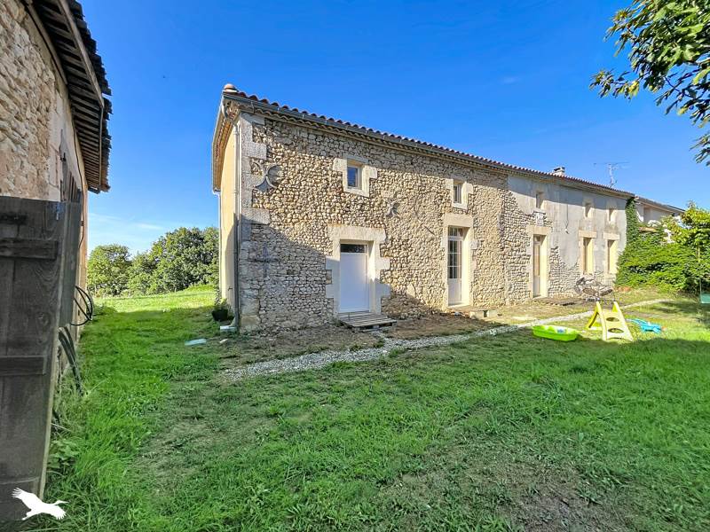 Vente Maison ROUFFIGNAC 17130 4 pièces - 181 m²