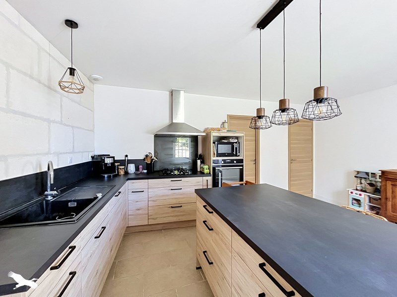 Vente Maison Rouffignac - 4 pièces -181 m² - (17130)