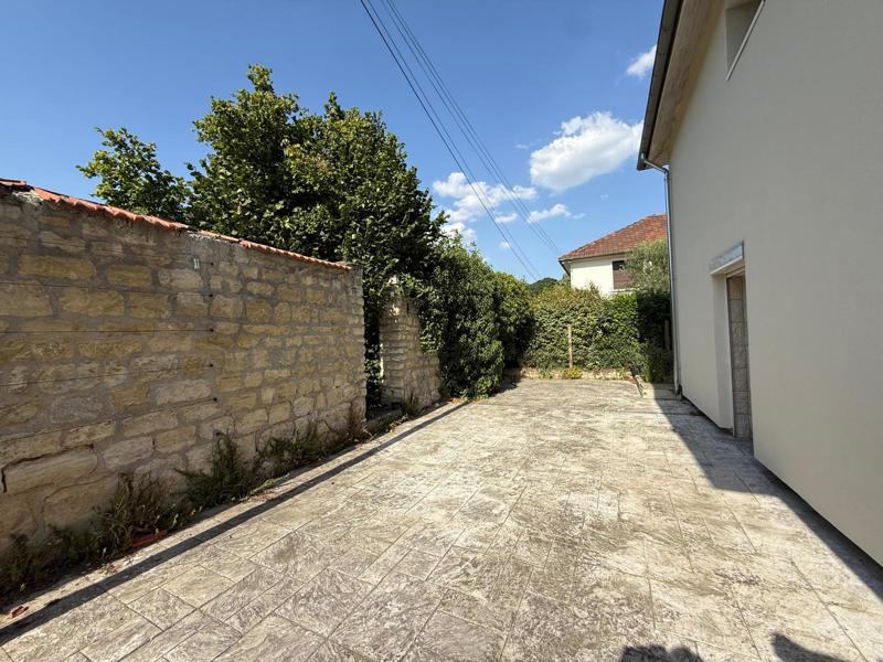 Vente Maison MAURECOURT - 6 pièces -118 m² - (78780)