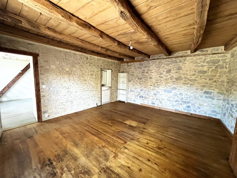 Vente Maison CONDAT SUR VEZERE - 5 pièces -194 m² - (24570)