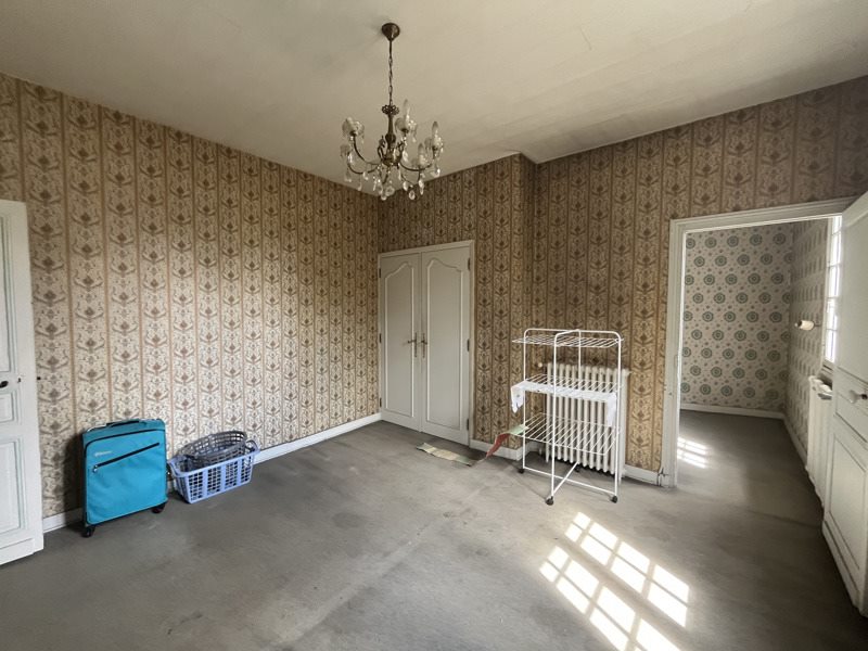 Vente Maison HAUTEFORT - 6 pièces -200 m² - (24390)
