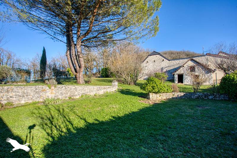 Vente Maison CONDAT SUR VEZERE - 7 pièces -222 m² - (24570)