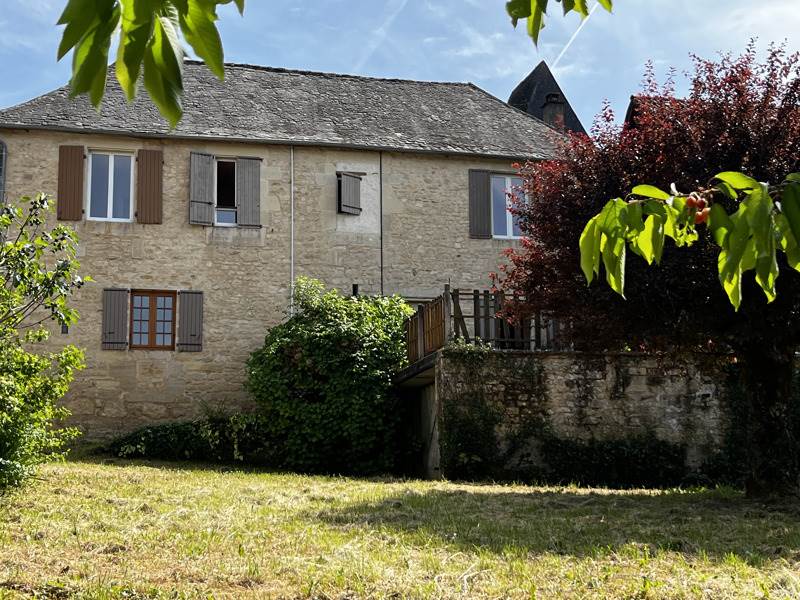 Vente Maison BEAUREGARD DE TERRASSON - 8 pièces -164 m² - (24120)