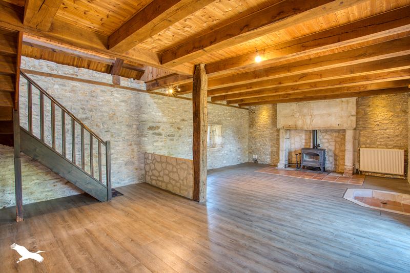 Vente Maison BROUCHAUD - 5 pièces -163 m² - (24210)
