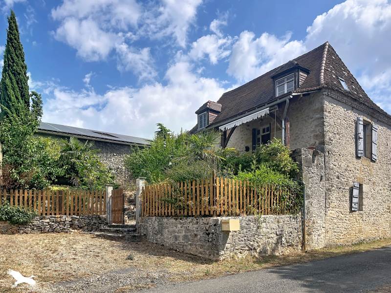 Vente Maison HAUTEFORT - 4 pièces -120 m² - (24390)