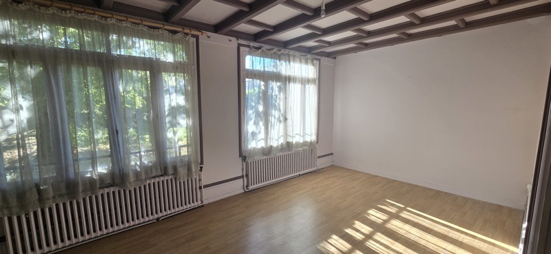 Vente Maison Thenon - 8 pièces -280 m² - (24210)