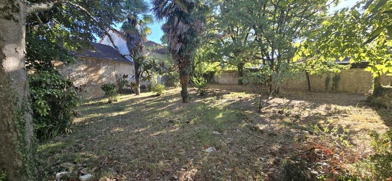 Vente Maison Thenon - 8 pièces -280 m² - (24210)