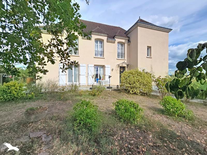 Maison 6 pièces 187 m² · à Peyrignac · 187 m² · 472 500 €