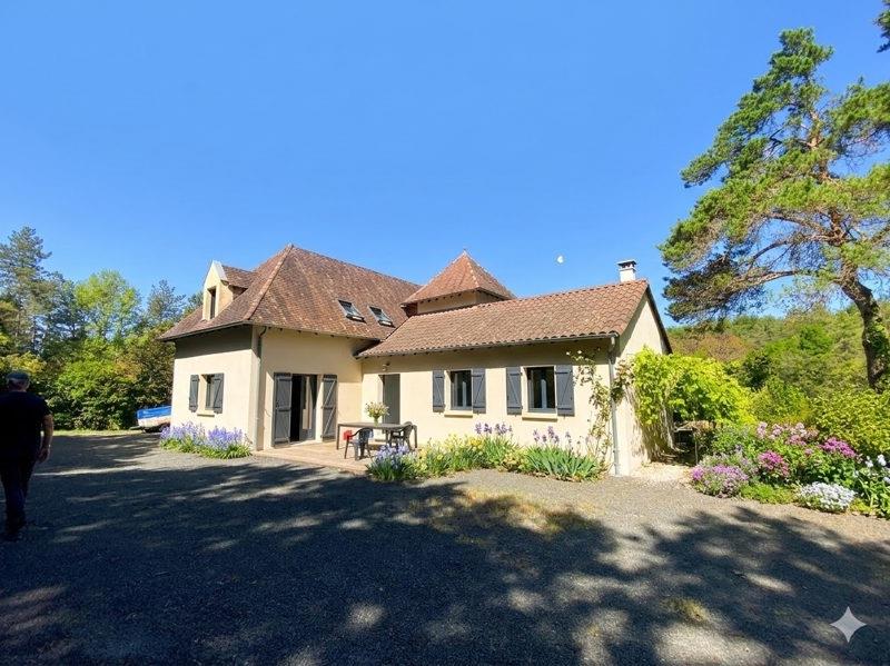 Vente Maison AUBAS - 6 pièces -178 m² - (24290)