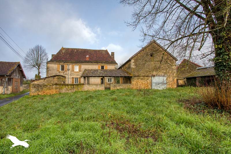 Vente Maison LA CHAPELLE AUBAREIL - 5 pièces -131 m² - (24290)