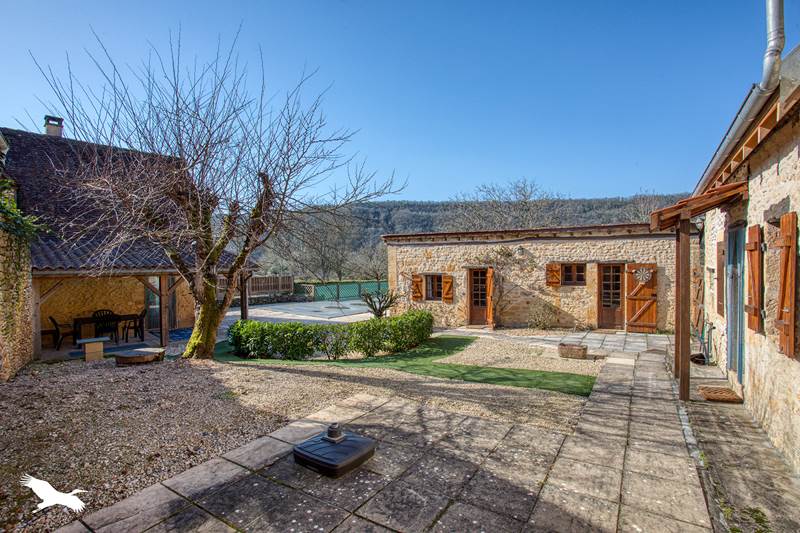Vente Maison ST LEON SUR VEZERE - 5 pièces -120 m² - (24290)