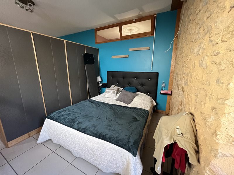 Vente Appartement MONTIGNAC LASCAUX - 5 pièces -125 m² - (24290)