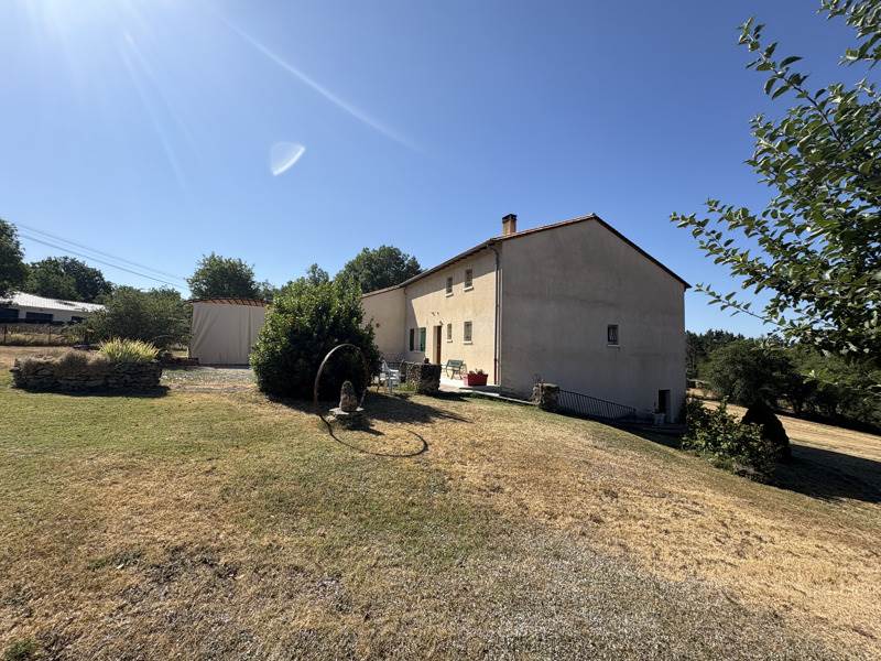 Vente Maison AURIAC DU PERIGORD - 6 pièces -147 m² - (24290)