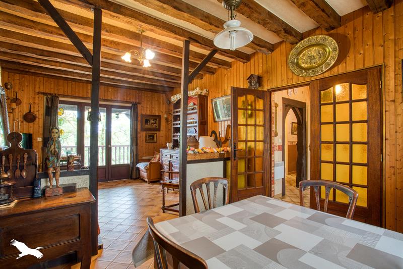 Vente Maison MONTIGNAC LASCAUX - 6 pièces -149 m² - (24290)