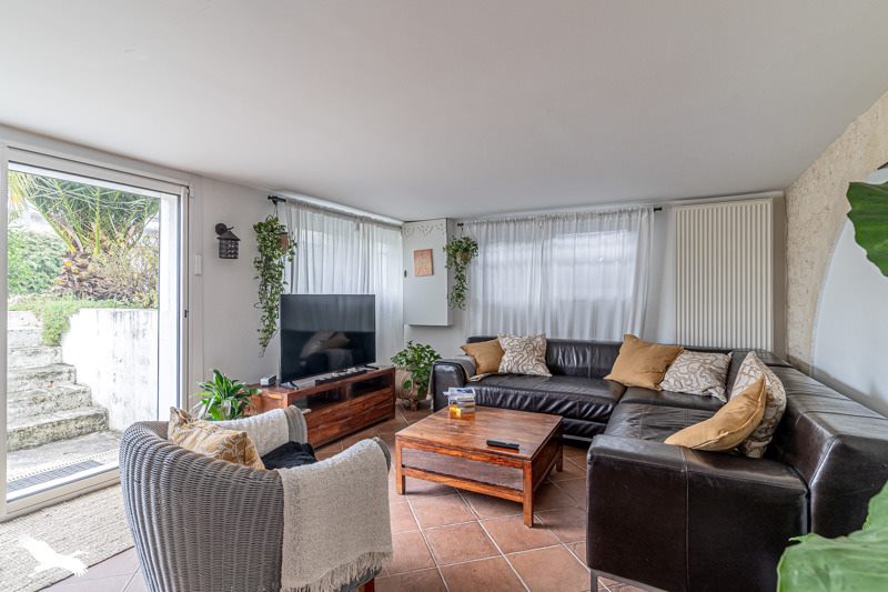 Vente Maison LE TAILLAN MEDOC - 6 pièces -155 m² - (33320)