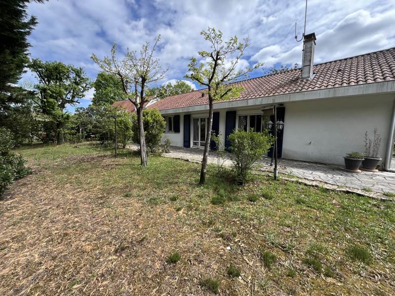 Vente Maison LE TAILLAN MEDOC - 5 pièces -132 m² - (33320)