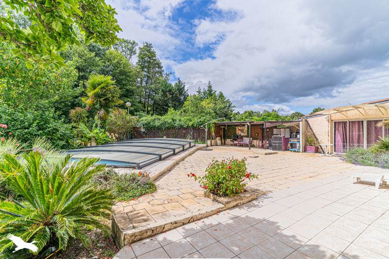 Vente Maison LE PIAN MEDOC - 6 pièces -167 m² - (33290)