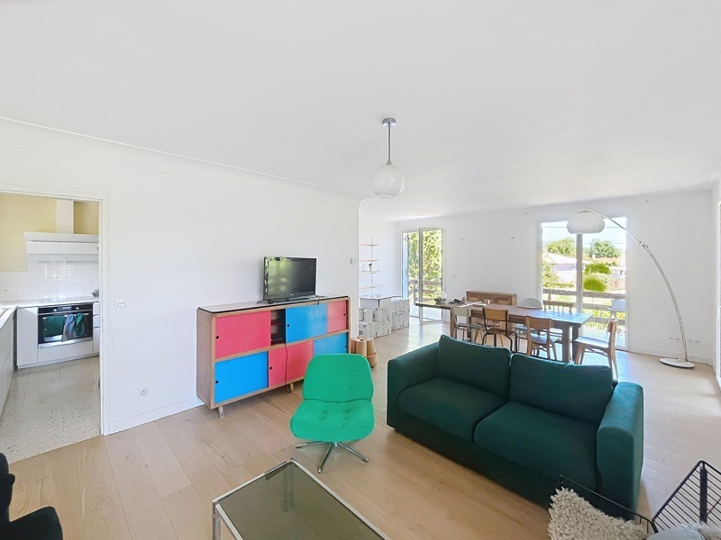 Vente Maison LE TAILLAN MEDOC - 8 pièces -180 m² - (33320)