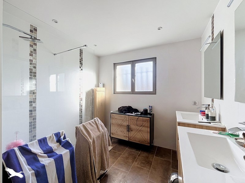 Vente Maison Le Pian-Médoc - 6 pièces -132 m² - (33290)