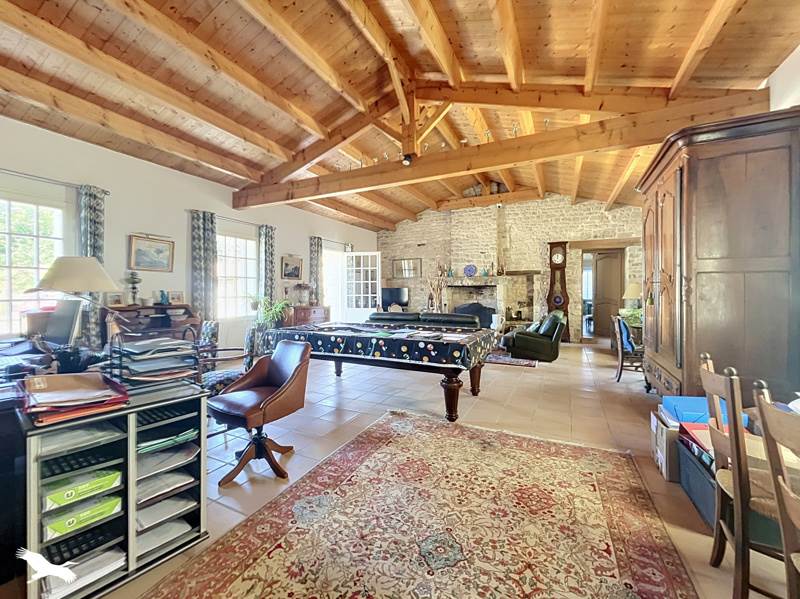 Vente Maison DOLUS D OLERON - 10 pièces -310 m² - (17550)