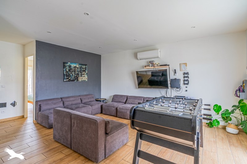 Vente Maison ST MEDARD EN JALLES - 6 pièces -120 m² - (33160)