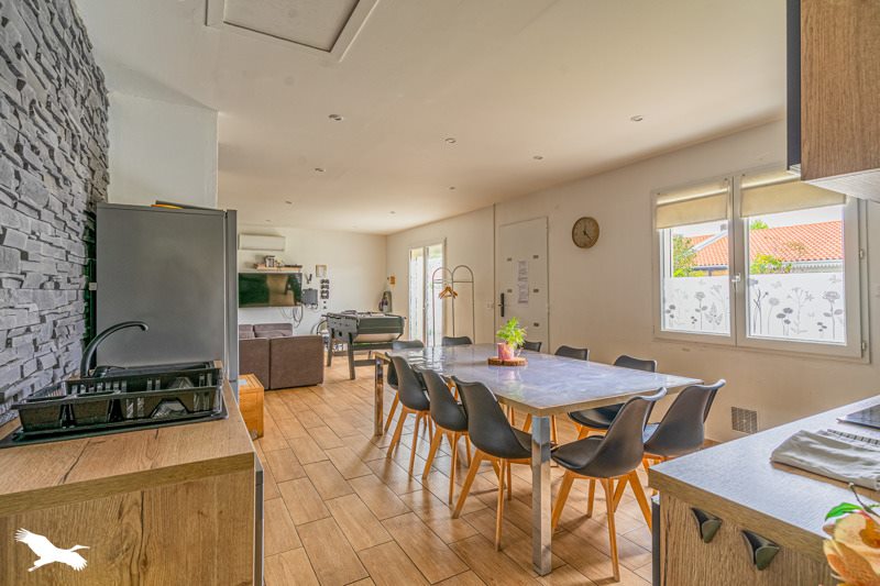 Vente Maison ST MEDARD EN JALLES - 6 pièces -120 m² - (33160)