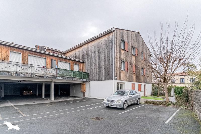 Vente Appartement LE HAILLAN - 2 pièces -42 m² - (33185)