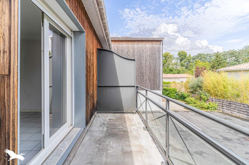 Vente Appartement LE HAILLAN - 2 pièces -42 m² - (33185)