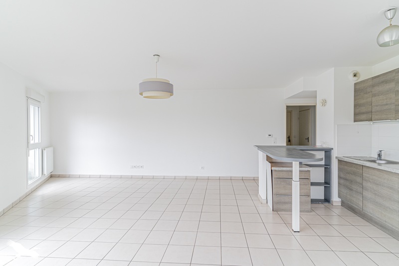 Vente Appartement LE HAILLAN - 5 pièces -86 m² - (33185)