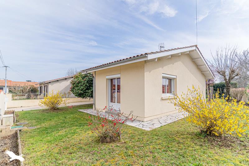 Vente Maison LE HAILLAN - 4 pièces -82 m² - (33185)