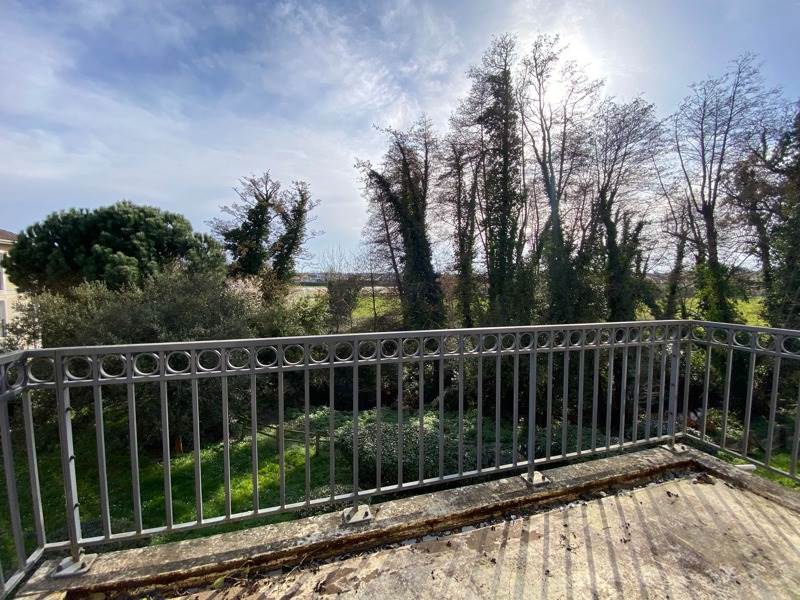 Vente Appartement LE HAILLAN - 2 pièces -44 m² - (33185)