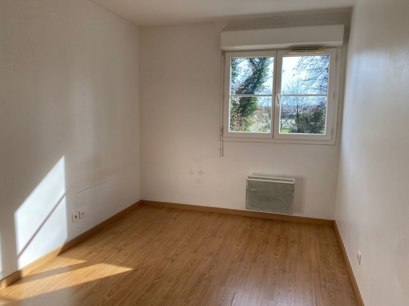 Vente Appartement LE HAILLAN - 2 pièces -44 m² - (33185)