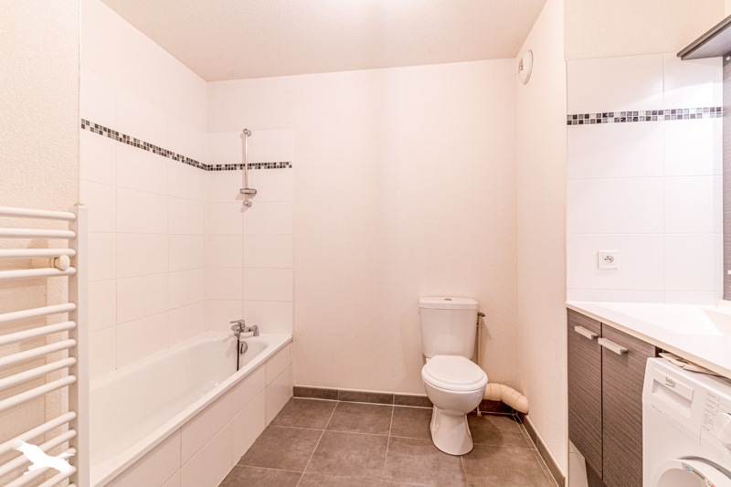 Vente Appartement LE HAILLAN - 2 pièces -48 m² - (33185)