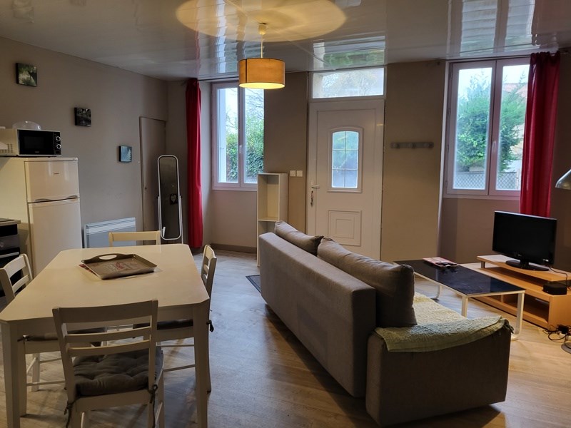 Vente Immeuble JONZAC - -  137 m² - (17500)